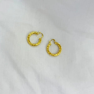 Classic Gold Hoops