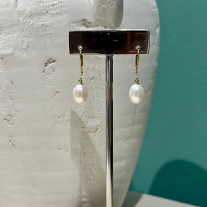 Freshwater Pearl Earrings